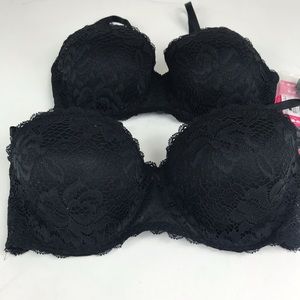 2 Xhilaration Black 34D Bras lightly lined M74
